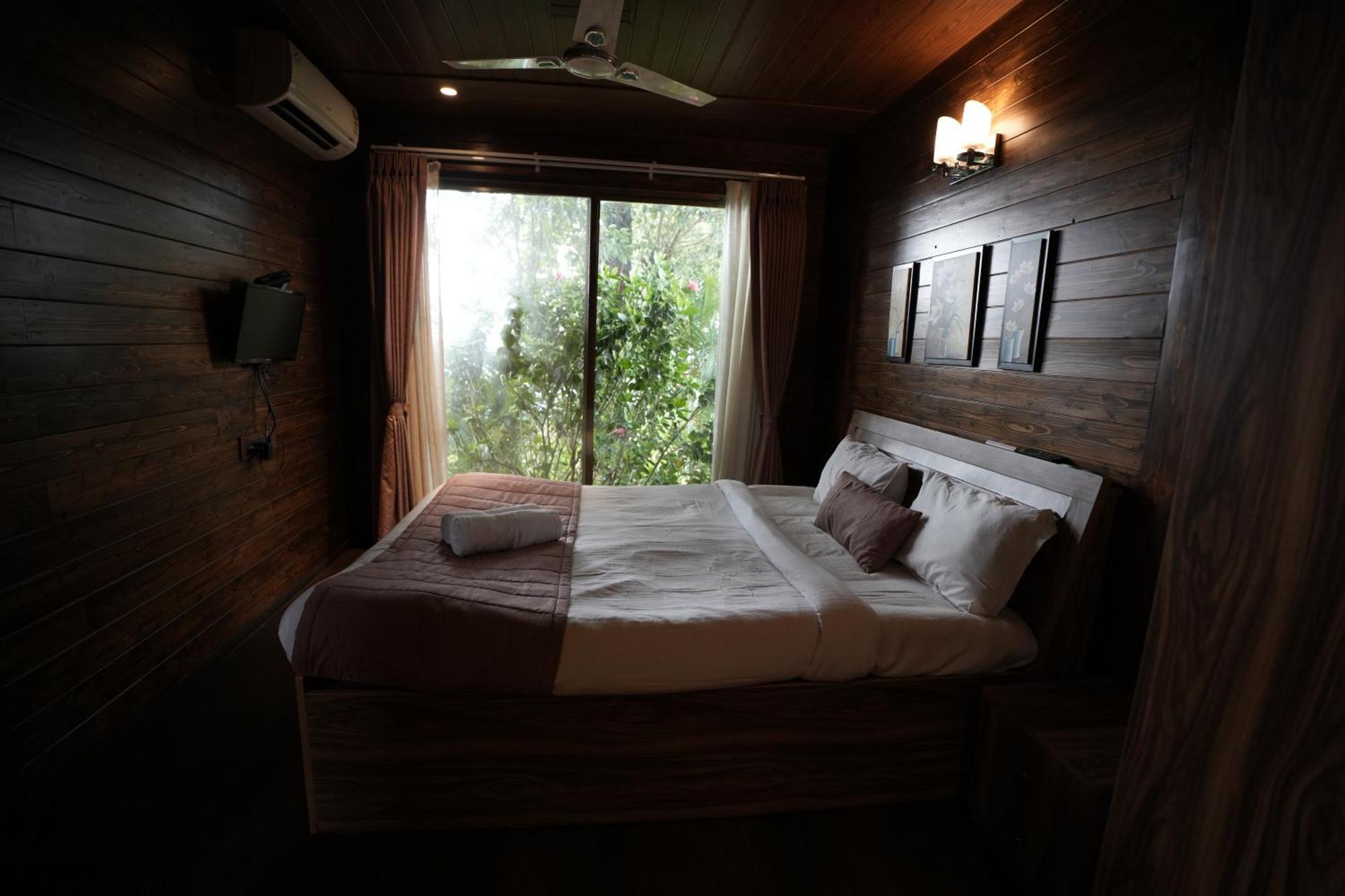 Lotus Farms Resort, Mahableshwar Mahabaleshwar Bagian luar foto